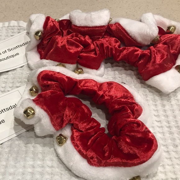 Dog Santa Ruffle  Elastic fit for both comfort and style with small bells!!! - Picture 8 of 9